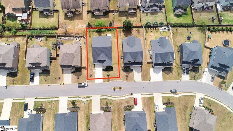 Property image 2 at 313 Blue Danube Drive, Simpsonville, SC 29681