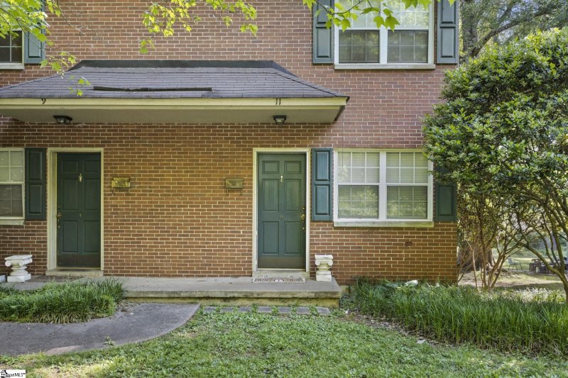 Property image 2 at 11 Faris Circle, Greenville, SC 29605
