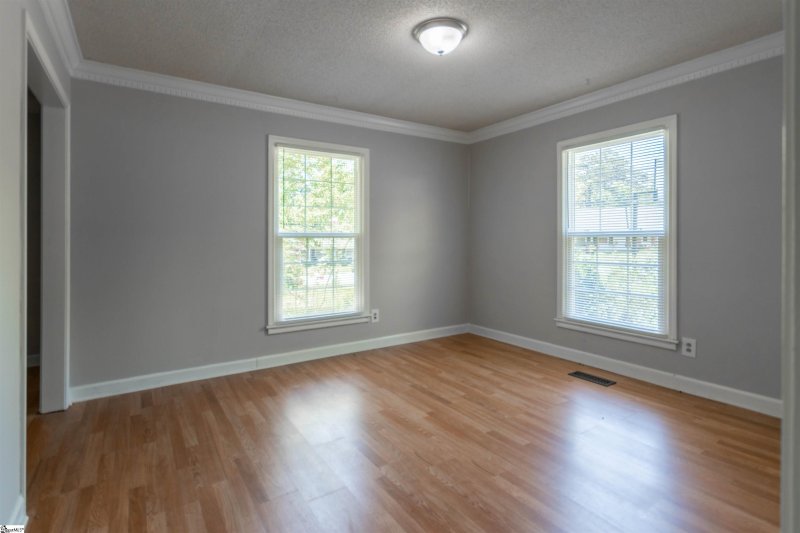 Property image 5 at 3 VAILLE Drive, Taylors, SC 29687