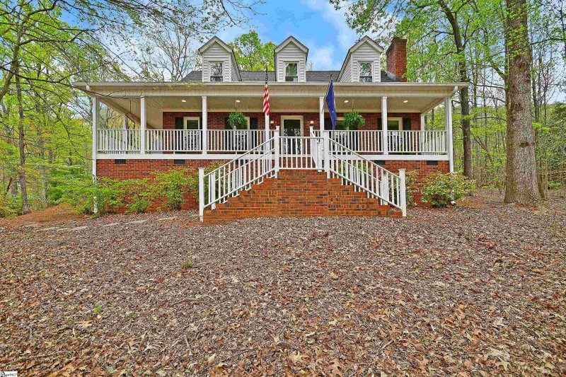 149 Club View Drive