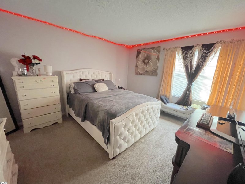 Property image 5 at 142 Shady Tree Drive, Taylors, SC 29687