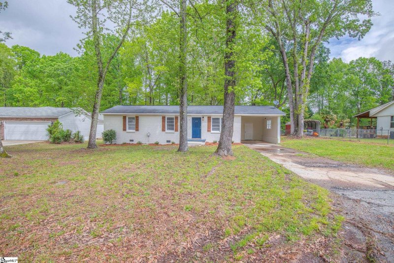 Property image 4 at 111 Susan Avenue, Honea Path, SC 29654-1036