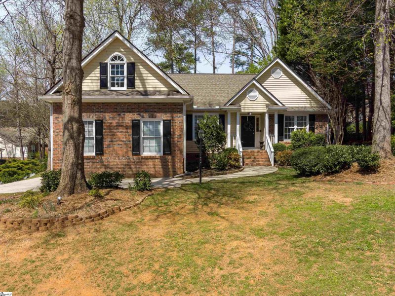 Property image 3 at 1 Charlestown Court, Mauldin, SC 29662