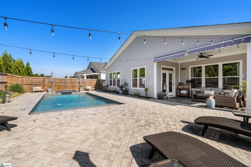 Property image 3 at 301 Nebbiolo Lane, Simpsonville, SC 29681