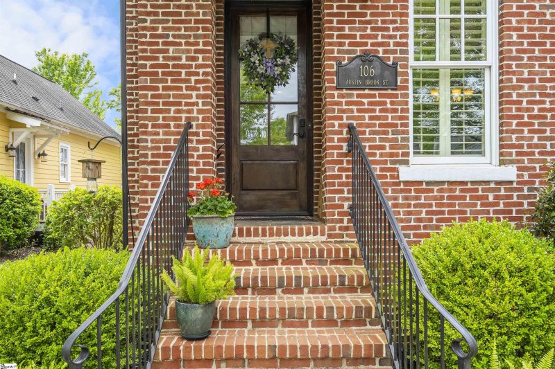 Property image 2 at 106 Austin Brook Street, Simpsonville, SC 29680