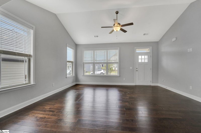 Property image 5 at 149 Bur Oak Drive, Taylors, SC 29687