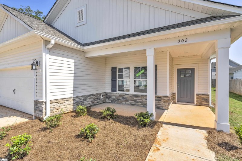 Property image 2 at 302 Videre Woods Court, Piedmont, SC 29673