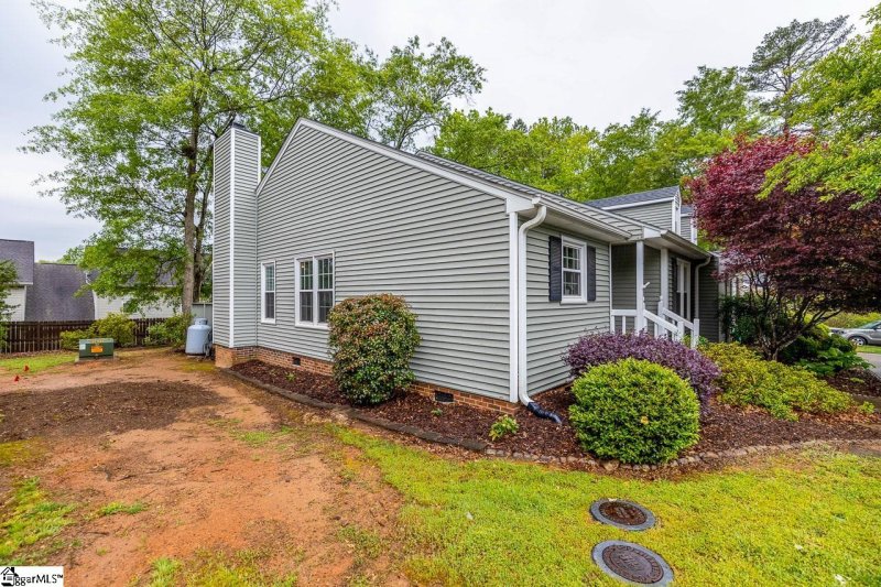 Property image 3 at 512 Wentworth Street, Mauldin, SC 29662