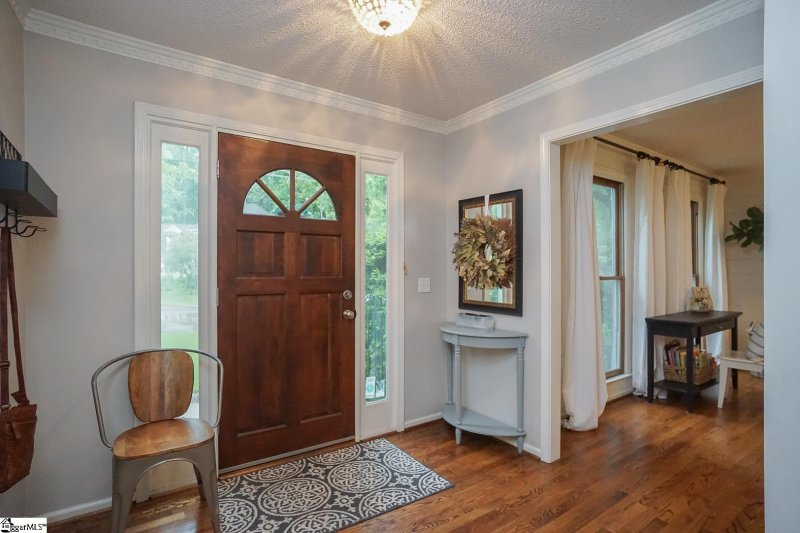 Property image 3 at 29 Bernwood Drive, Taylors, SC 29687