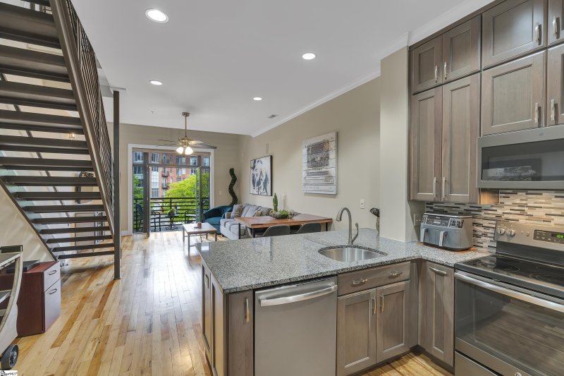 Property image 3 at 101 W Court Street, Greenville, SC 29601