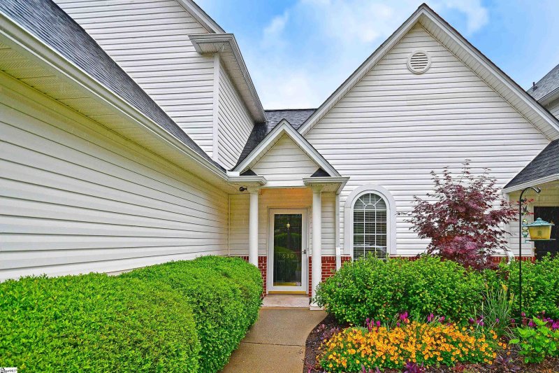 Property image 2 at 630 Glassyrock Court, Greer, SC 29650