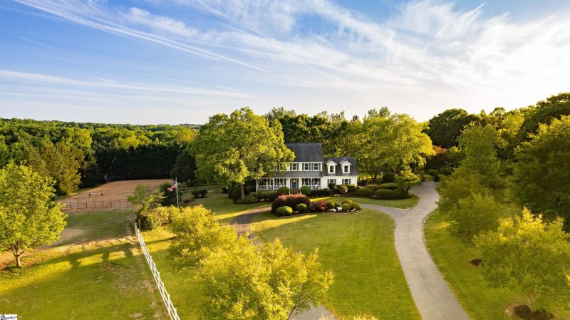 Property image 3 at 206 Bruce Meadow Road, Simpsonville, SC 29681