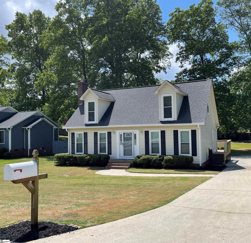 Property image 2 at 105 Baldwin Circle, Mauldin, SC 29662