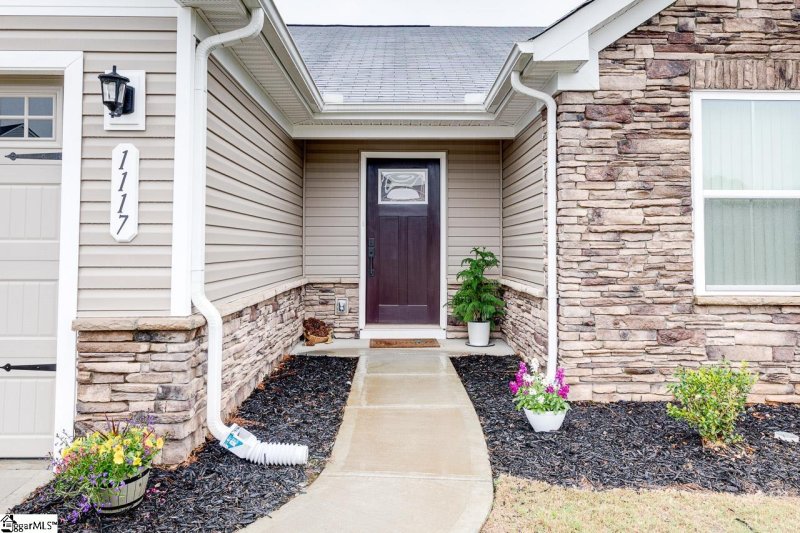 Property image 2 at 1117 Spring Morning Court, Spartanburg, SC 29302-4689