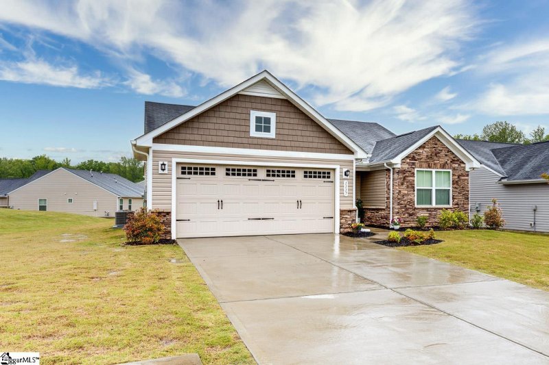 Property image 5 at 1117 Spring Morning Court, Spartanburg, SC 29302-4689