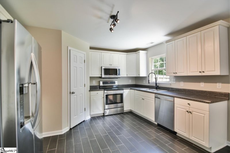 Property image 2 at 250 Waxberry Court, Boiling Springs, SC 29316