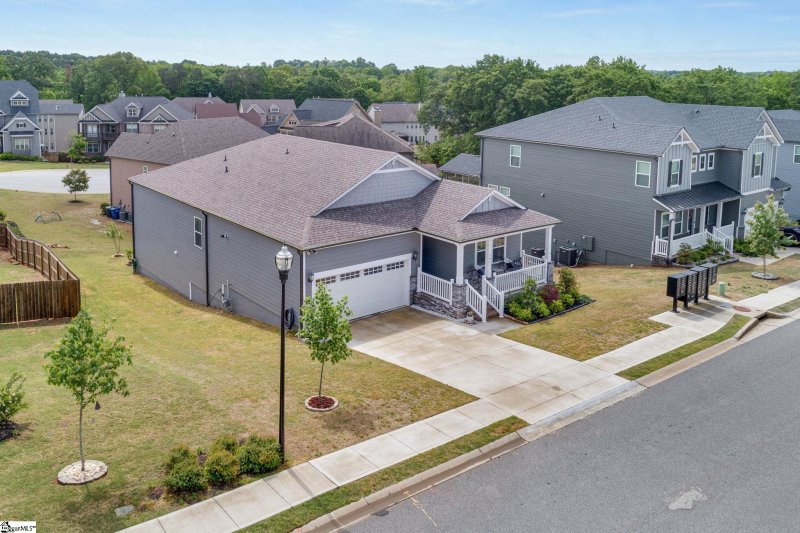 Property image 2 at 167 Redcroft Drive, Greer, SC 29651