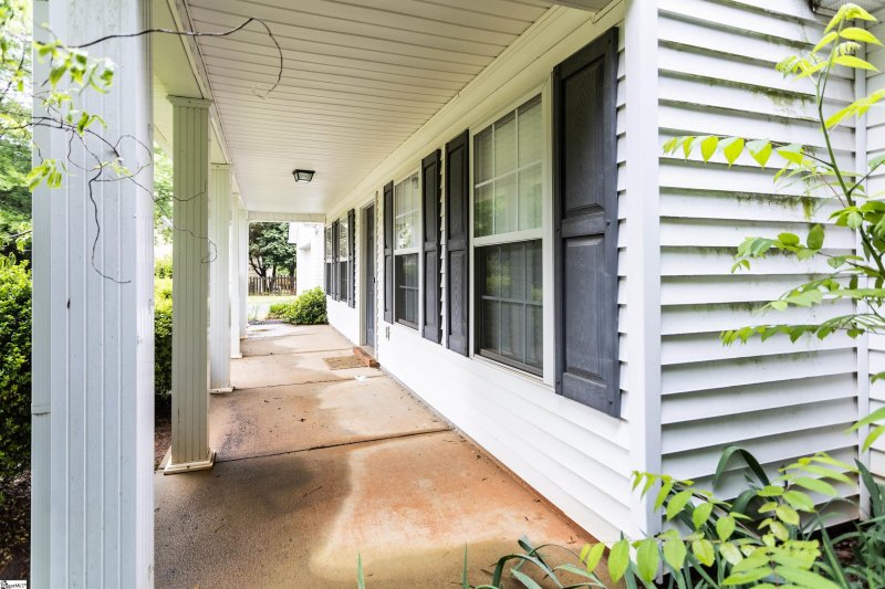 Property image 2 at 120 Largess Lane, Piedmont, SC 29673