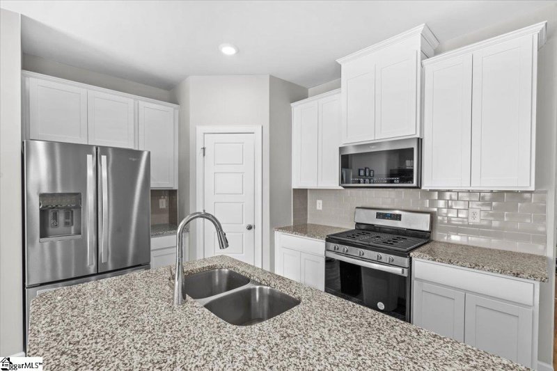 Property image 4 at 129 Telford Drive, Greenville, SC 29617