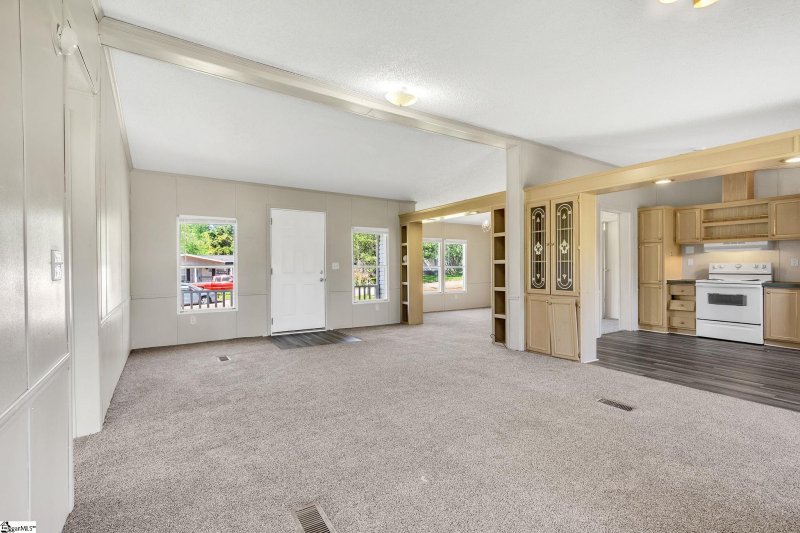 Property image 2 at 9 Natick Drive, Piedmont, SC 29673