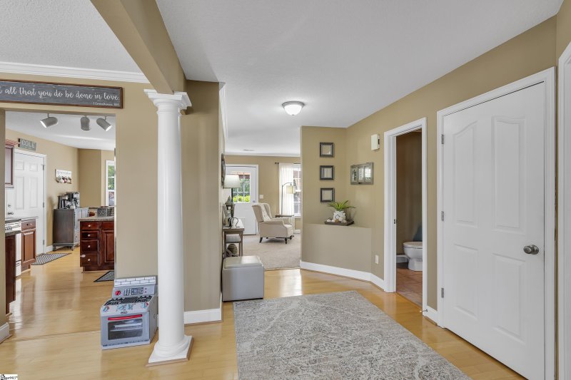 Property image 4 at 15 Southern Height Drive, Greenville, SC 29607