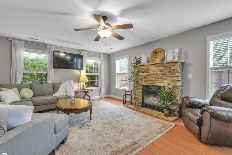 Property image 4 at 220 Silver Run Lane, Greenville, SC 29607