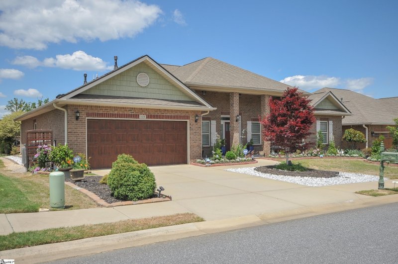 Property image 2 at 308 Rabbit Run Trail, Simpsonville, SC 29681