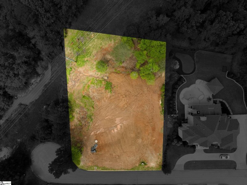 Property image 2 at 304 Chafford Court, Simpsonville, SC 29681