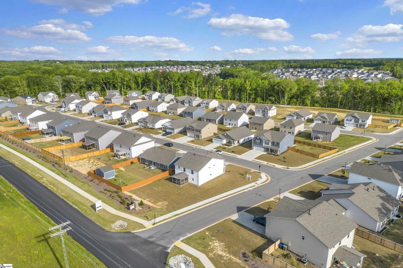 Property image 3 at 101 Bruinen Drive, Fountain Inn, SC 29644