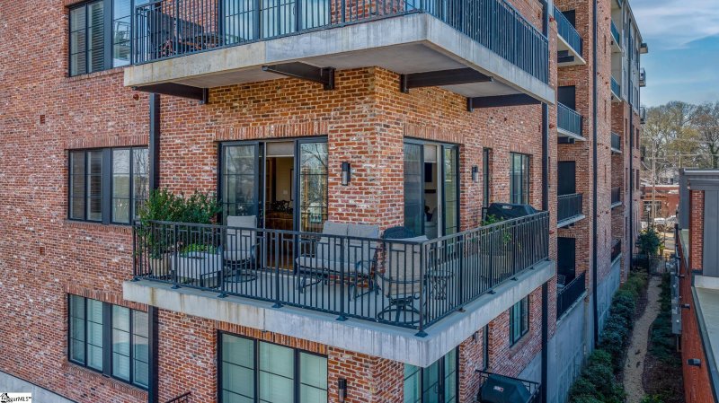 Property image 3 at 110 N Markley Street, Greenville, SC 29601