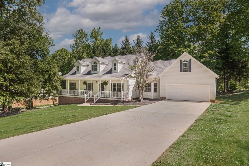 Property image 2 at 103 Taxiway Avenue, Easley, SC 29640