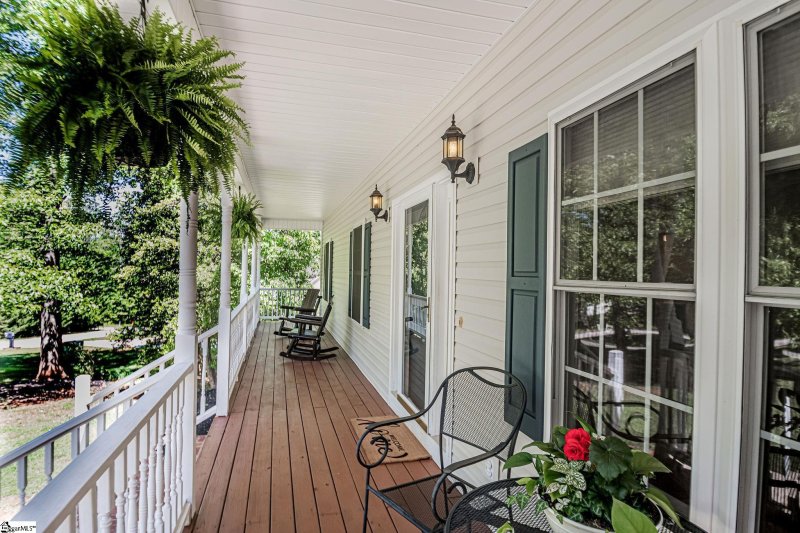 Property image 3 at 103 Taxiway Avenue, Easley, SC 29640