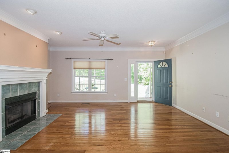 Property image 4 at 103 Taxiway Avenue, Easley, SC 29640