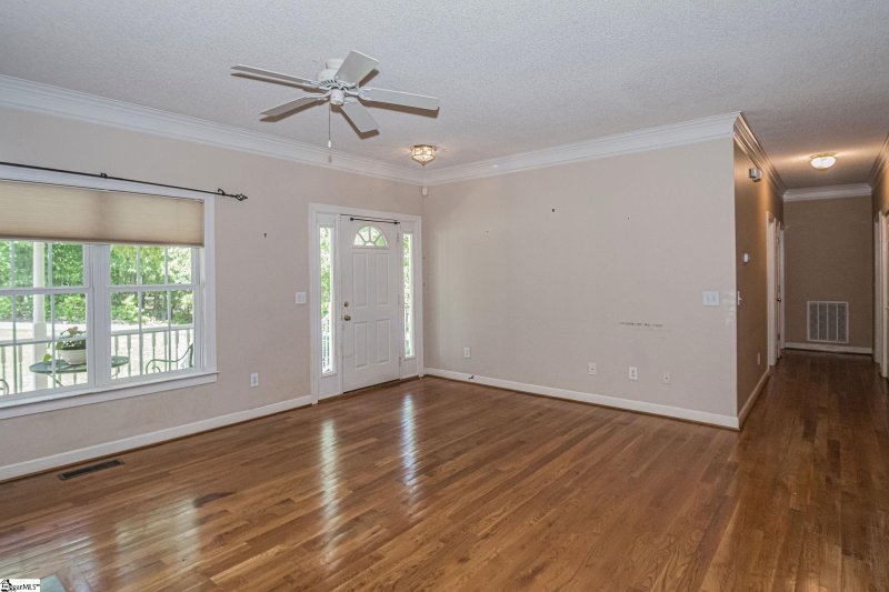 Property image 5 at 103 Taxiway Avenue, Easley, SC 29640