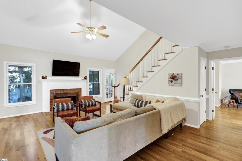 Property image 2 at 5 Clevington Court, Simpsonville, SC 29681