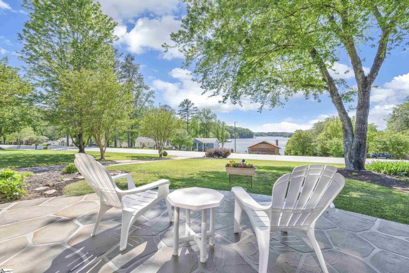 Property image 3 at 218 Pine Cove Drive, Inman, SC 29349