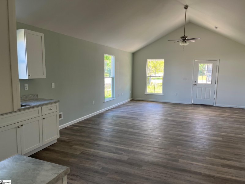 Property image 3 at 122 Colleton Lane, Clinton, SC 29325
