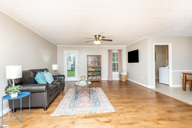 Property image 3 at 304 Rainwood Drive, Simpsonville, SC 29681