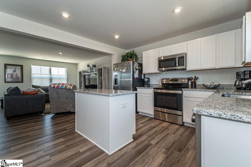 Property image 2 at 202 Bearmont Trail, Greenville, SC 29617