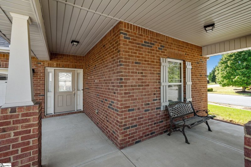 Property image 4 at 300 Ashbook Lane, Greenville, SC 29605