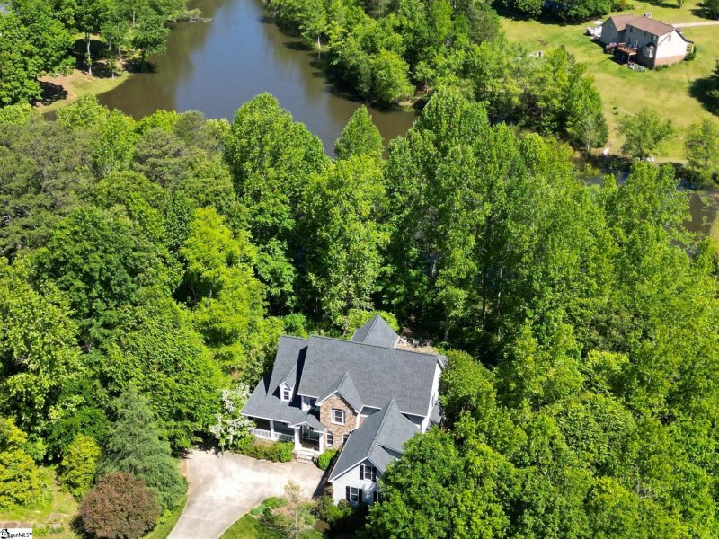 Property image 3 at 153 Upper Lake Drive, Easley, SC 29640