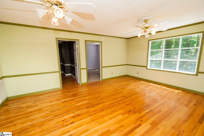 Property image 5 at 828 Thackston Drive, Spartanburg, SC 29307