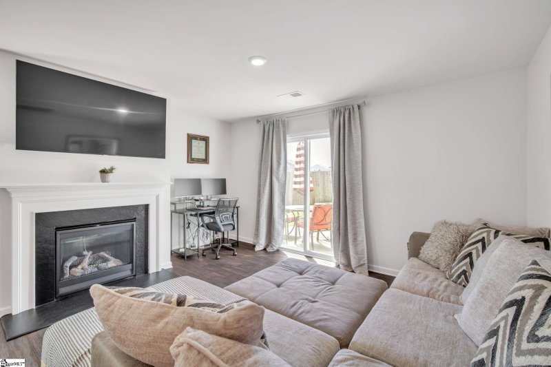 Property image 4 at 1024 Bridlebrook Trail, Greer, SC 29651