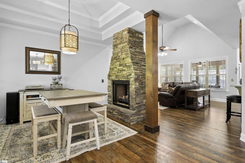 Property image 3 at 806 Gate View Court, Seneca, SC 29672