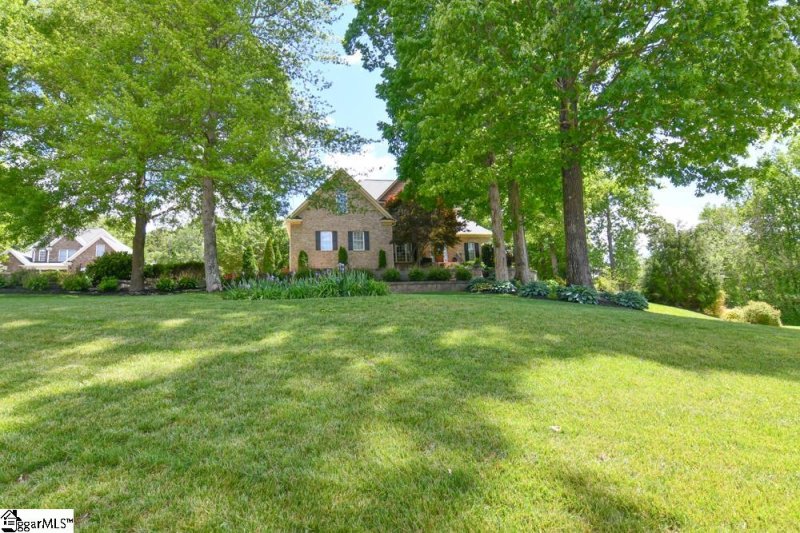 Property image 2 at 2 Rosefield Court, Fountain Inn, SC 29644