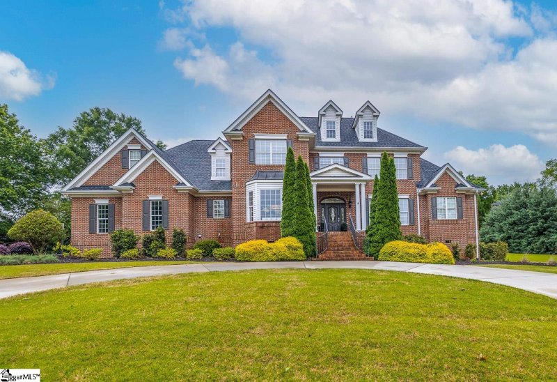 102 Selwood Court