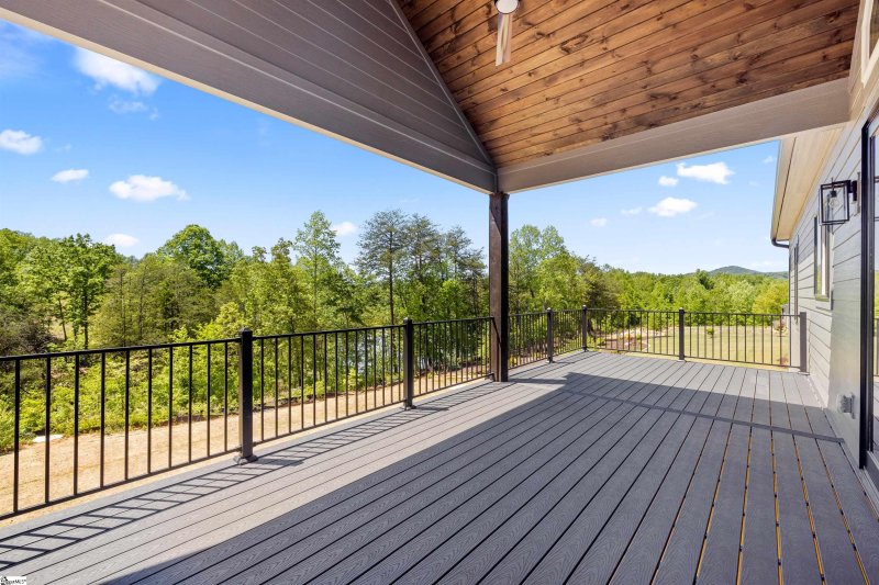 Property image 5 at 111 Sanctuary Lane, Taylors, SC 29687