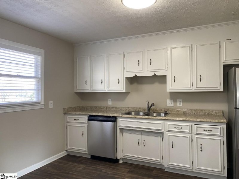 Property image 4 at 115 Delmar Drive, Simpsonville, SC 29680