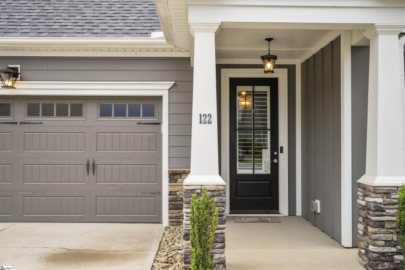 Property image 2 at 122 Sunlit Drive, Simpsonville, SC 29680