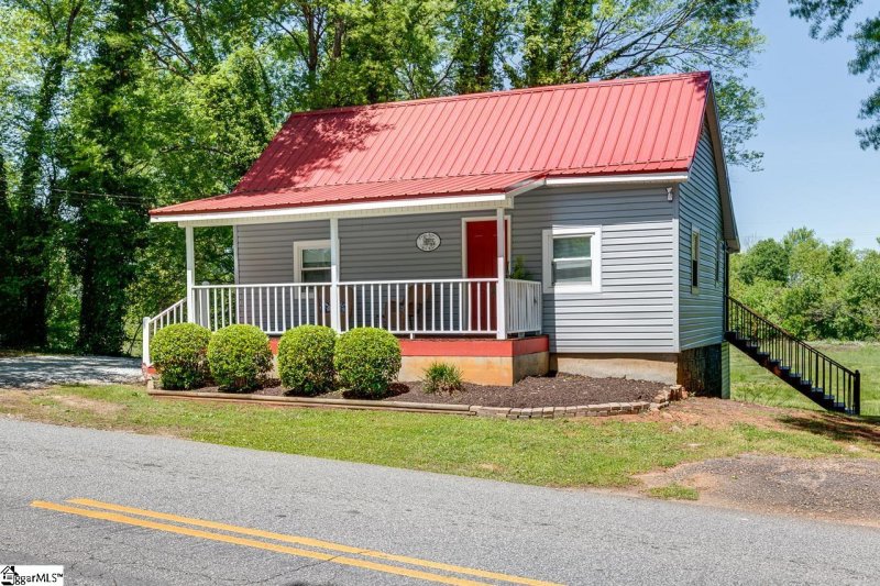 Property image 2 at 198 Willard Street, Greenville, SC 29611